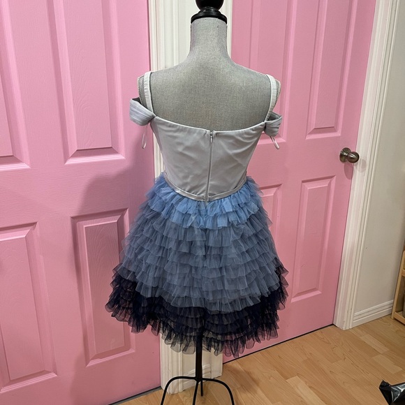 Elegant Blue Ruffled Dress - Picture 2 of 4